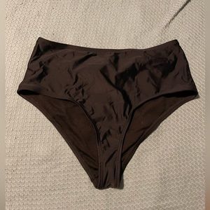 Swim bottoms 🤍